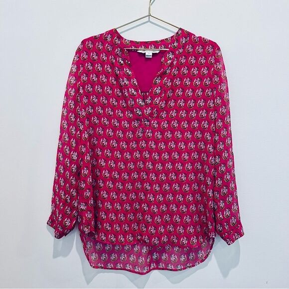 Diane Von Furstenberg Tops - DVF 💯 Silk Blouse